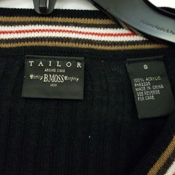 Sweater - Picture 2 of 4